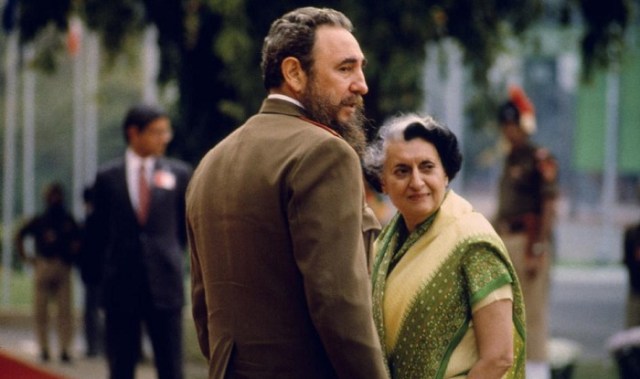fidel-castro-with-indira-gandhi.jpg